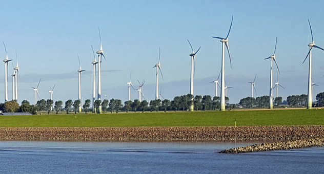 Symbol für die Energiewende und erneuerbare Energien, manchen aber auch ein Dorn im Auge: Windkrafträder. Bild: Hauke Mormann