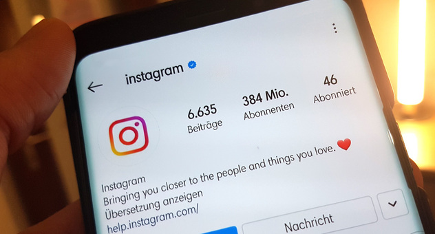 Das Instagram-Konto von Instagram ist auf einem Smartphone zu sehen. Bild: checked4you
